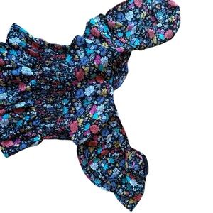 Floral ruffle top size medium Likely